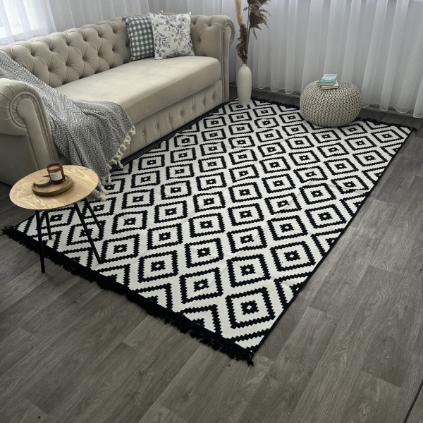 Килим 120х180 "White and Black"