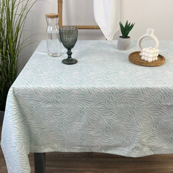Скатертина зелена трава